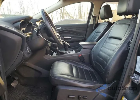2017 Ford Escape Titanium z USA, uszkodzony, nr VIN 1FMCU9JDXHUE33011
